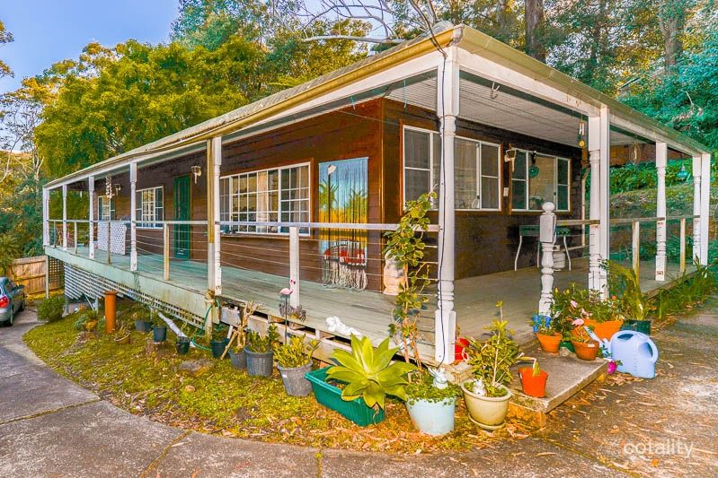 12a Walder Cres, Avoca Beach, NSW 2251