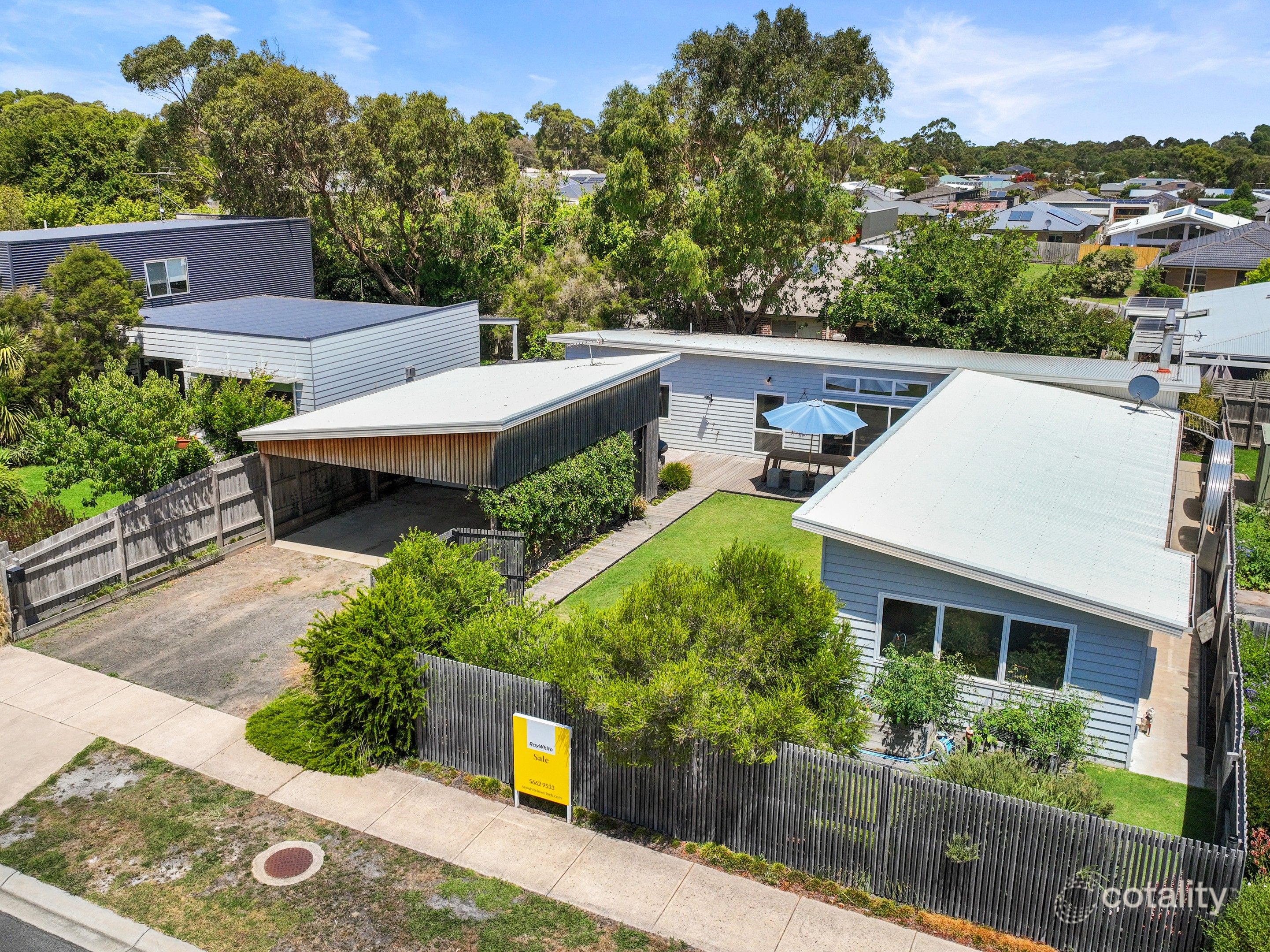 9 Correa Pl, Inverloch, VIC 3996