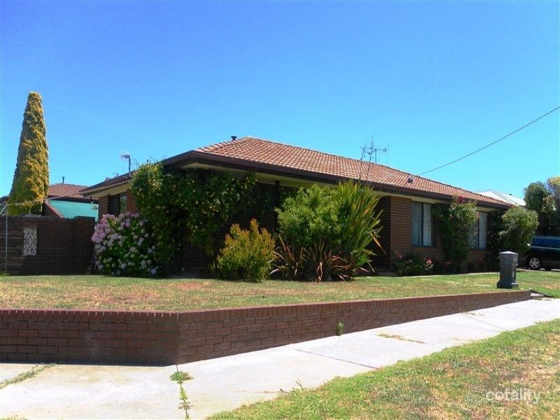 11 Knape St, Long Gully, VIC 3550