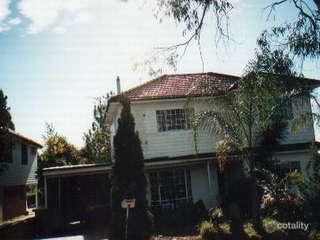 5 Hilltop Cres, Campbelltown, NSW 2560