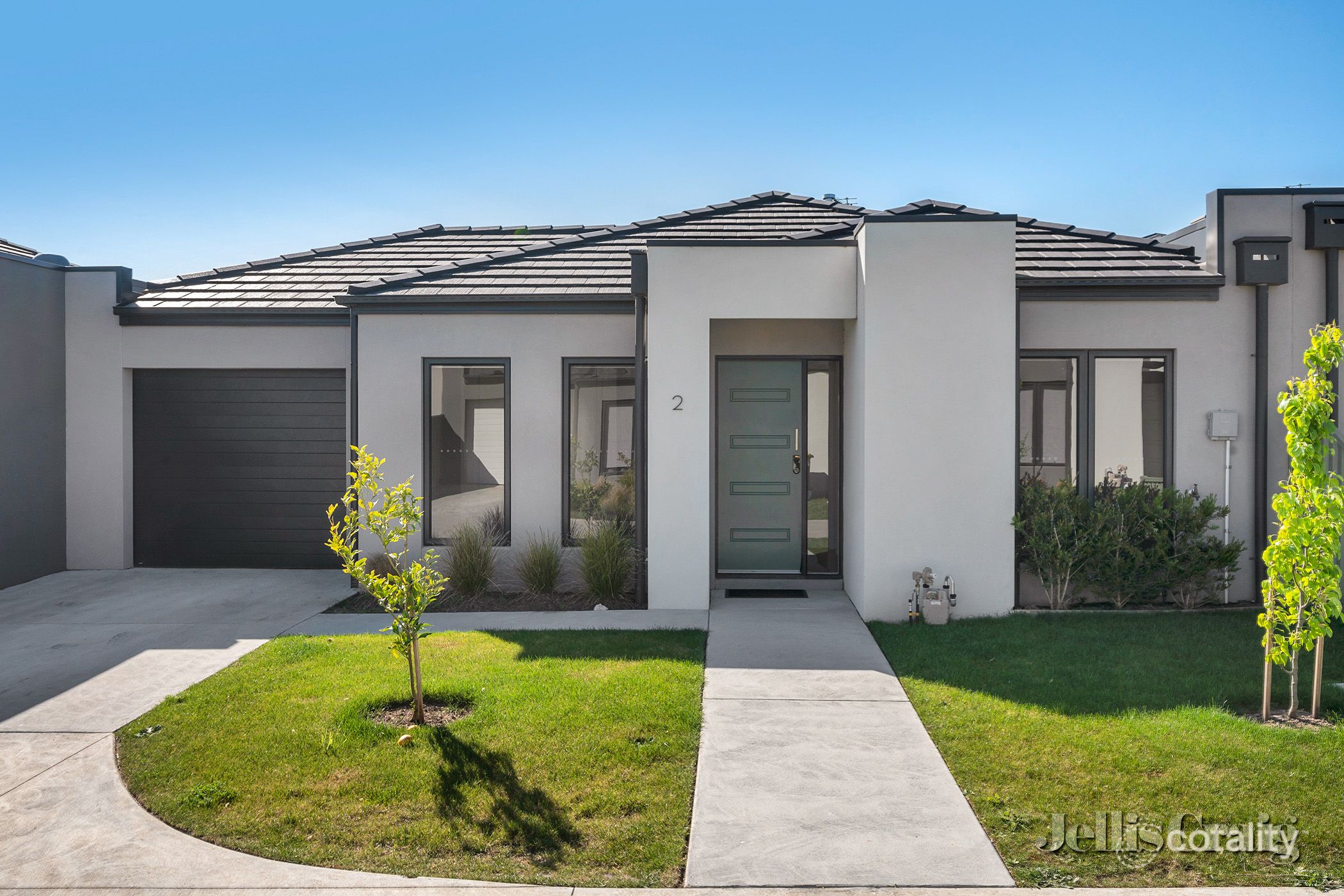 2 Zelkova Pl, Lake Gardens, VIC 3355