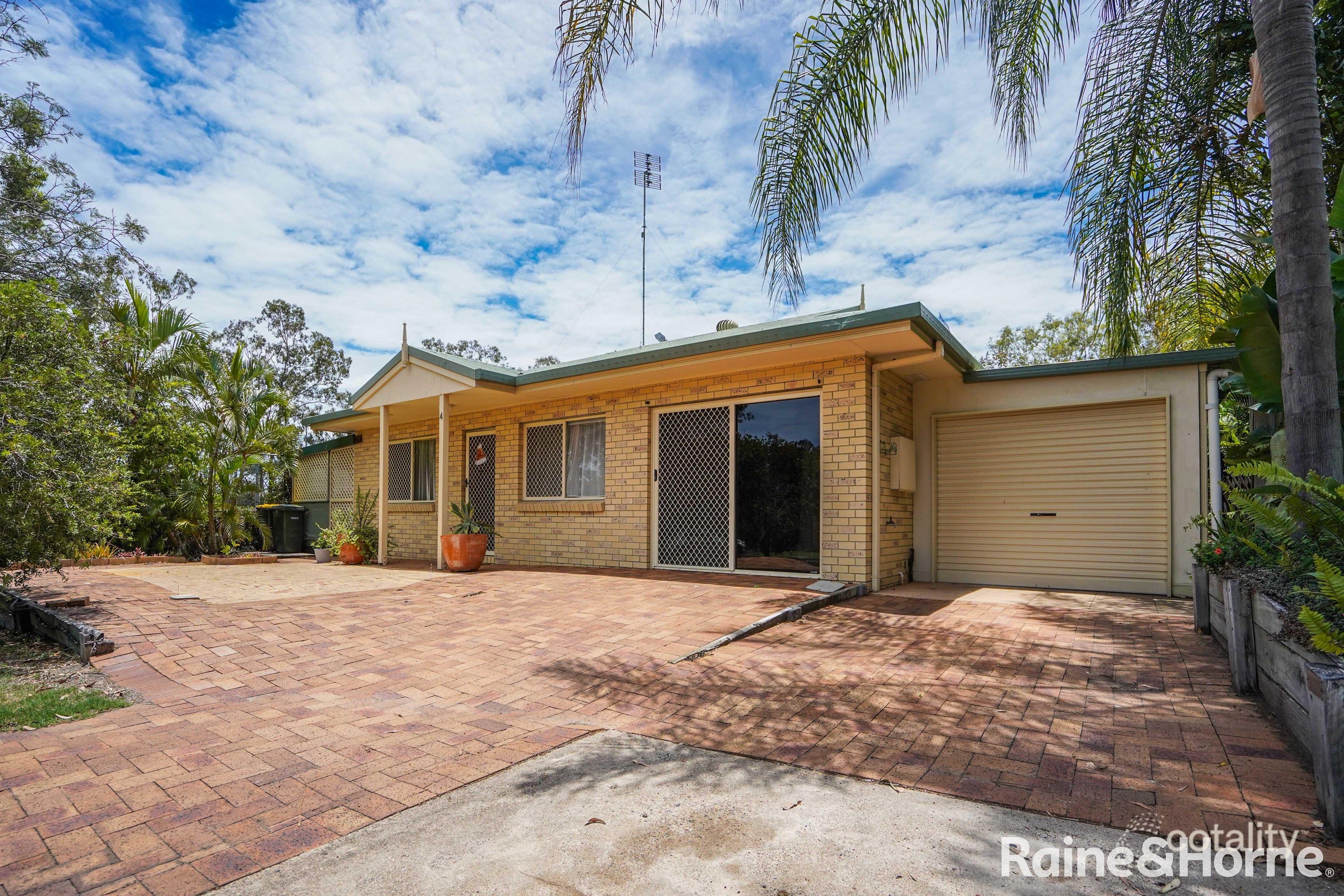 4/415-417 Boat Harbour Dr, Torquay, QLD 4655