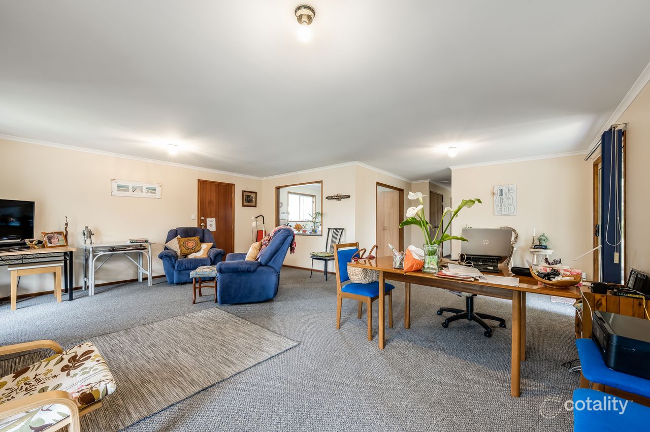 9 Higgins St, Encounter Bay, SA 5211