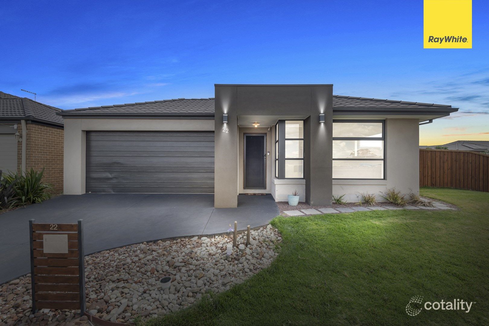 22 Birkdale Way, Weir Views, VIC 3338