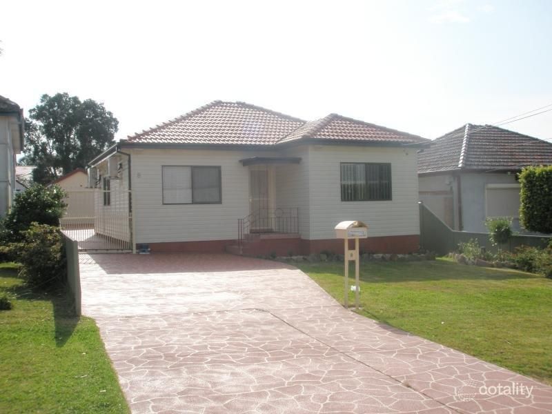 8 York St, Condell Park, NSW 2200