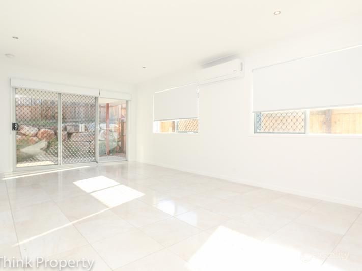 22 Bowerbird St, Deebing Heights, QLD 4306