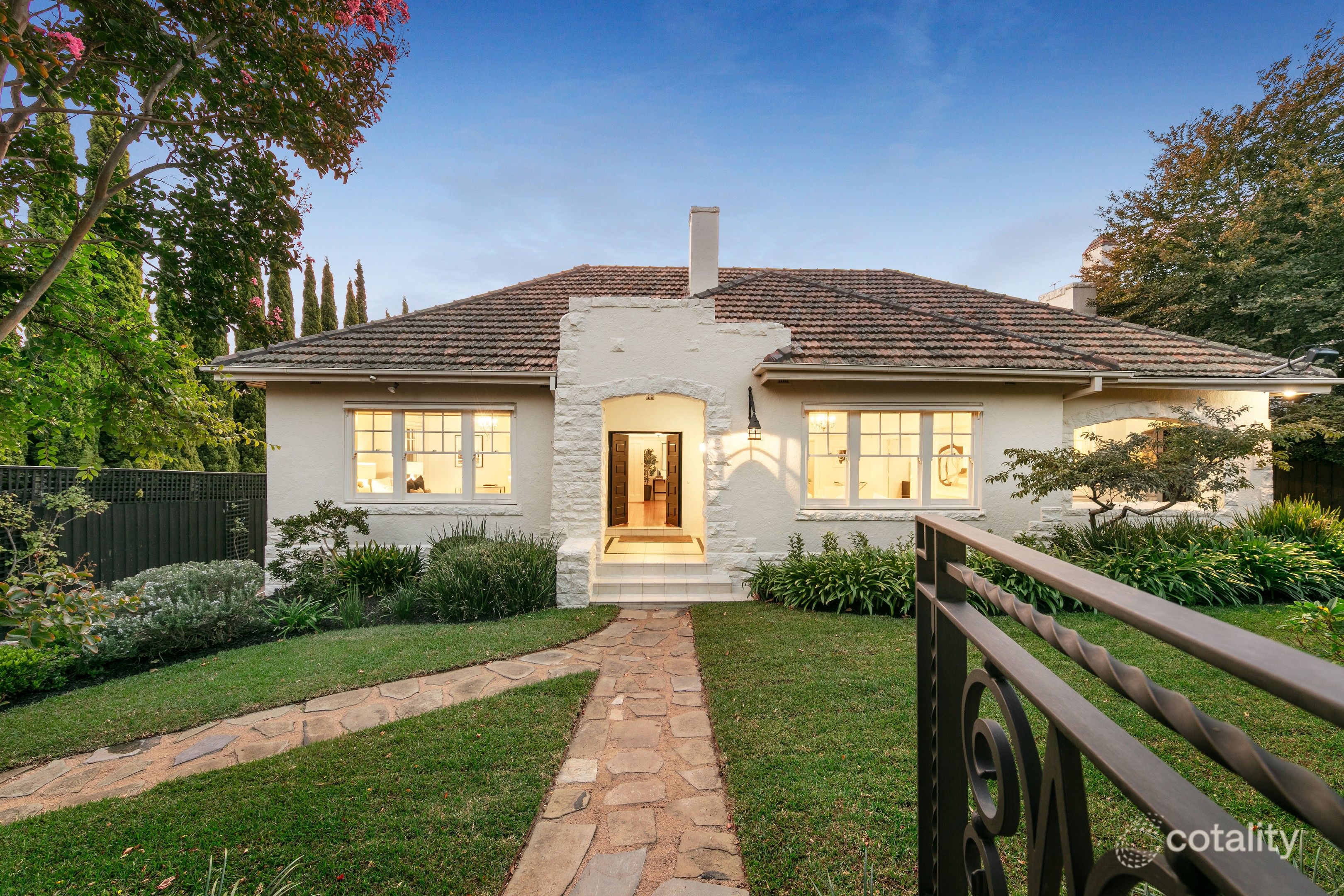 27 Montalto Ave, Toorak, VIC 3142