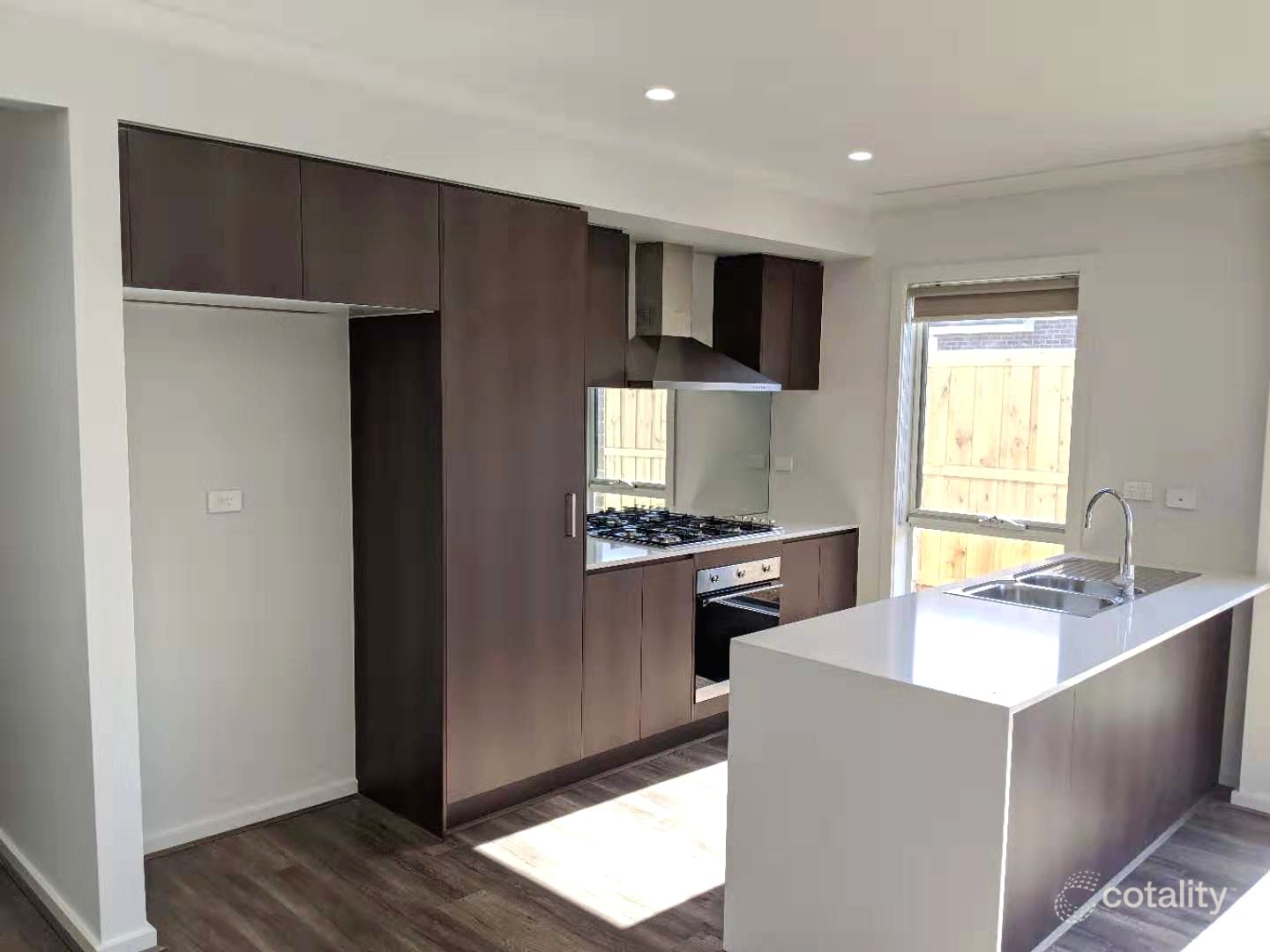 90 Athletic Cct, Clyde, VIC 3978