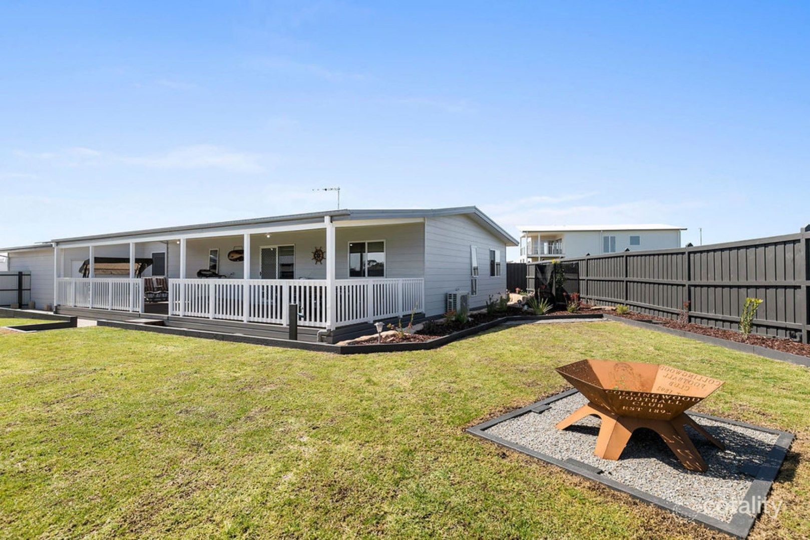 16 Pearl Ct, Cowes, VIC 3922