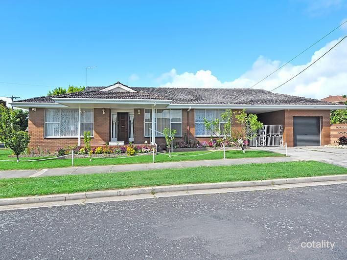 19 Malmesbury St, Wendouree, VIC 3355