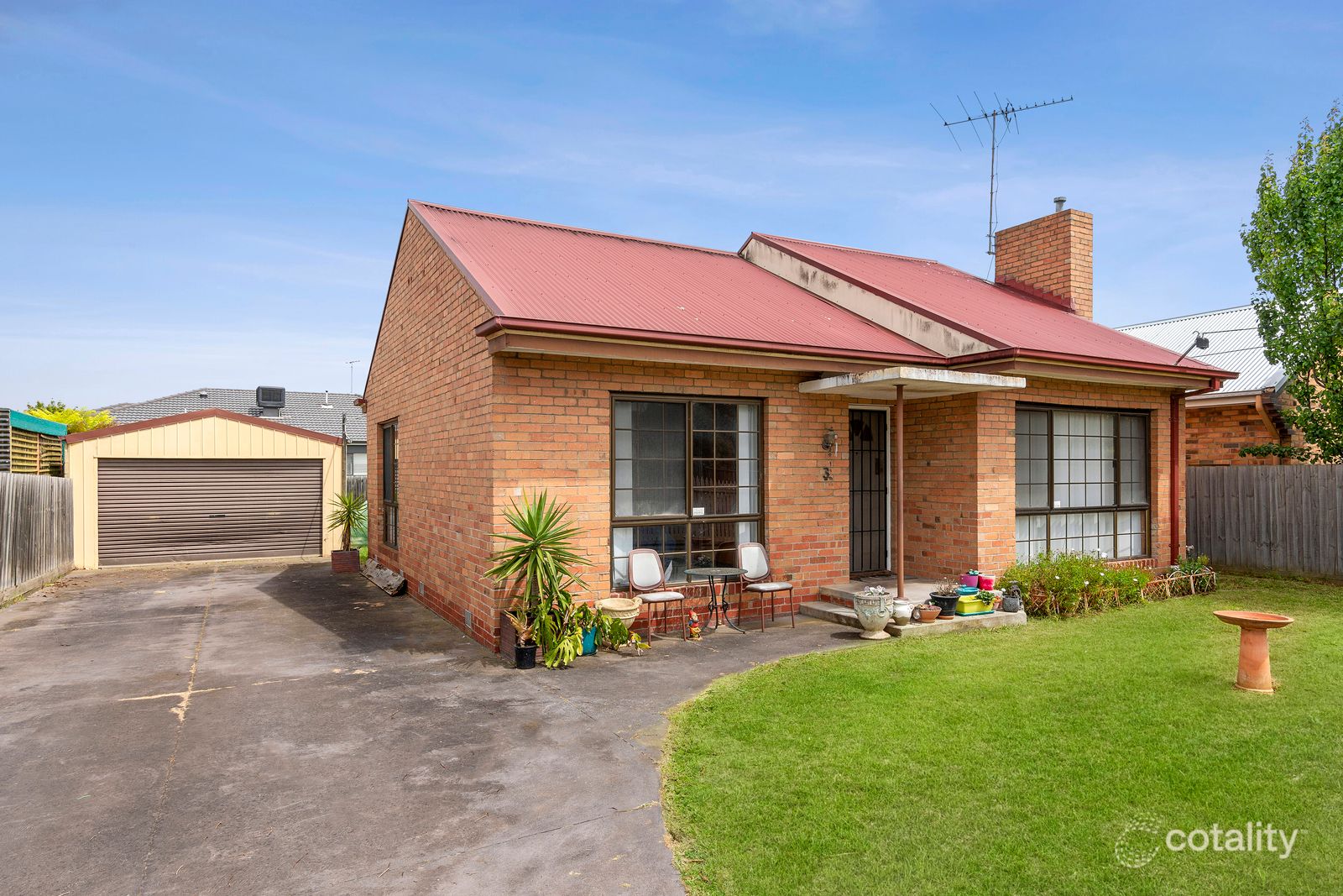 3 Staverly Rd, Herne Hill, VIC 3218