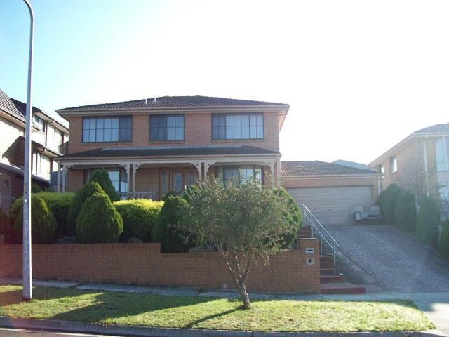 8 Reynolds Ct, Endeavour Hills, VIC 3802