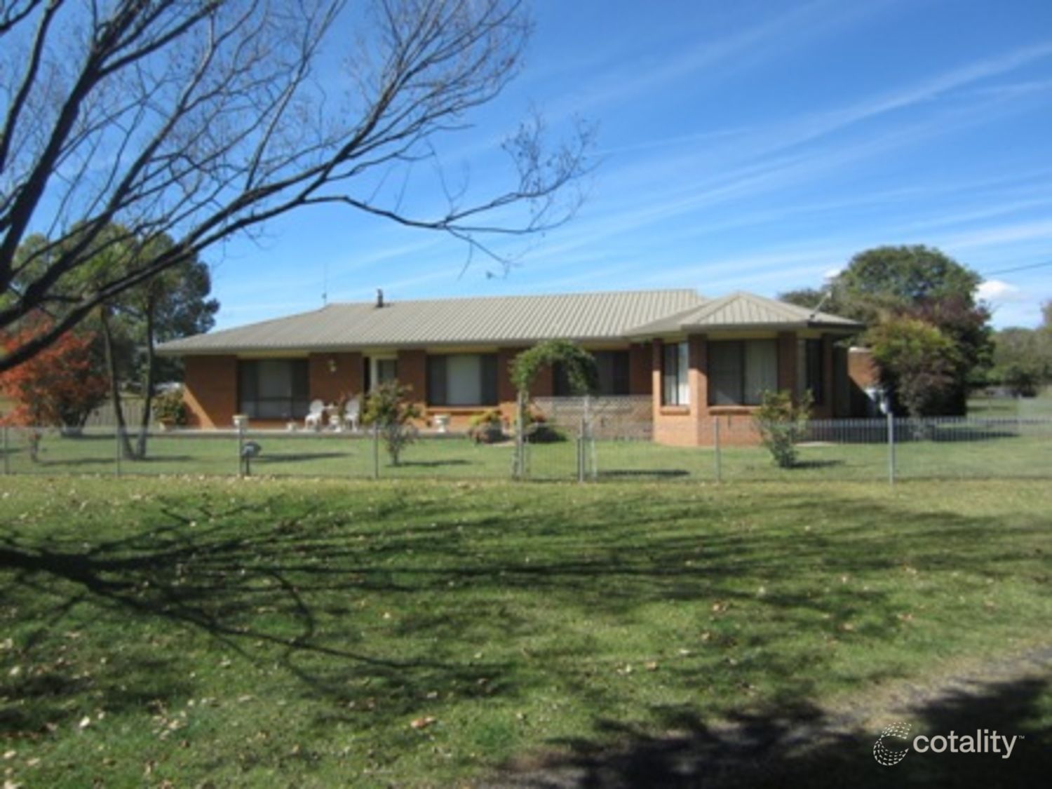 100 Oban St, Guyra, NSW 2365