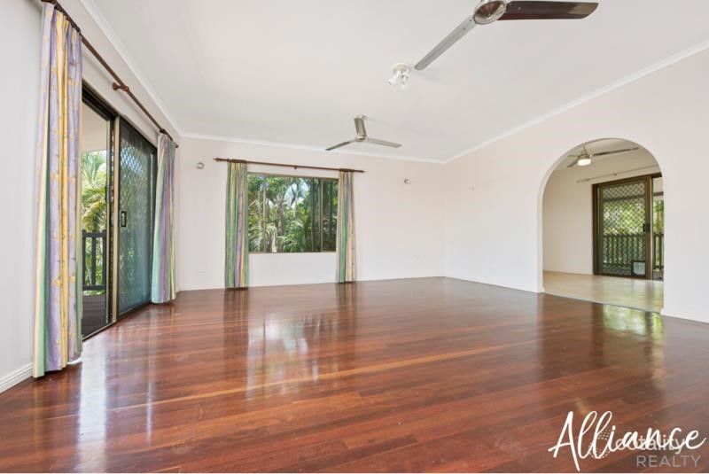 10 Lippia Ct, Karama, NT 0812