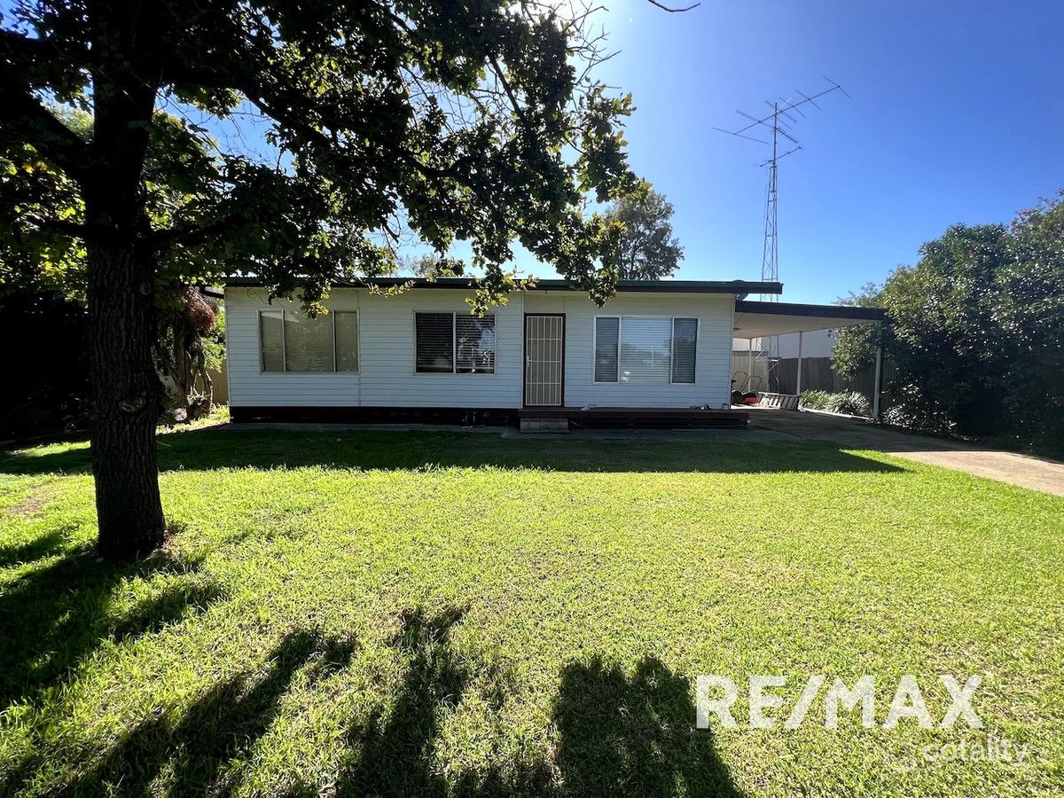 79 Hebden St, Lockhart, NSW 2656