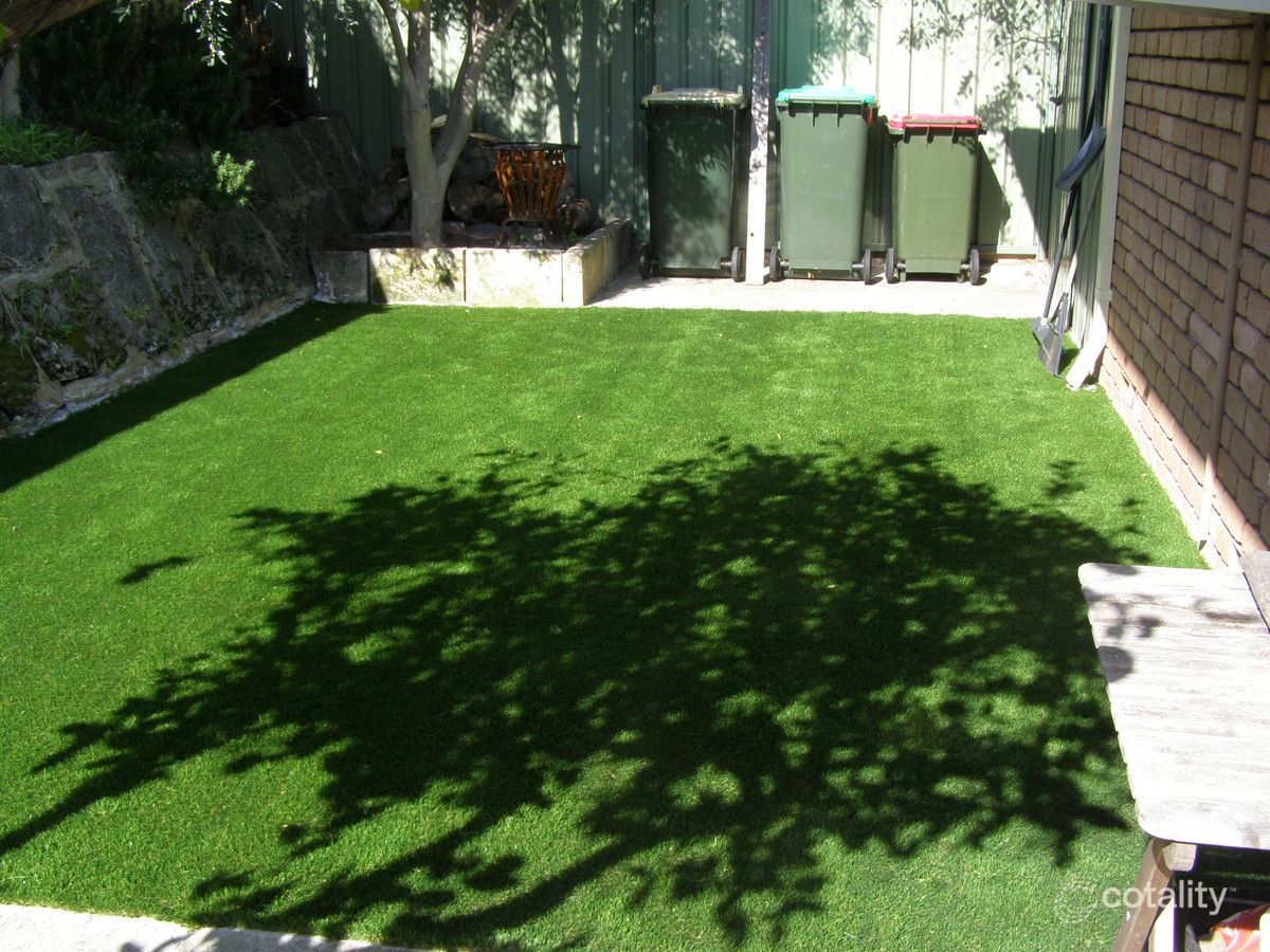 8 Rosewood Hts, Craigie, WA 6025