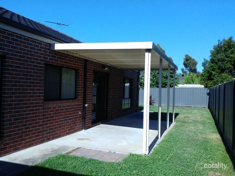 11 Grampians Dr, South Morang, VIC 3752