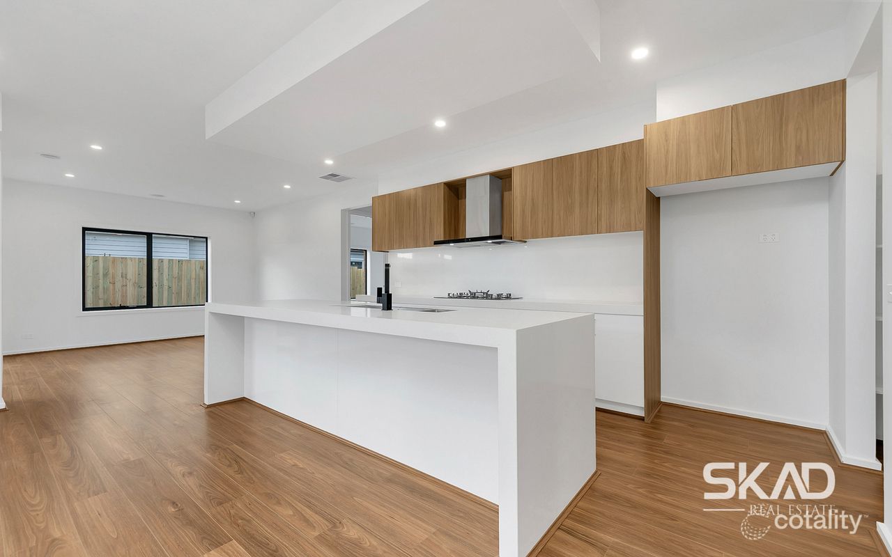 5 Mckell St, Deanside, VIC 3336