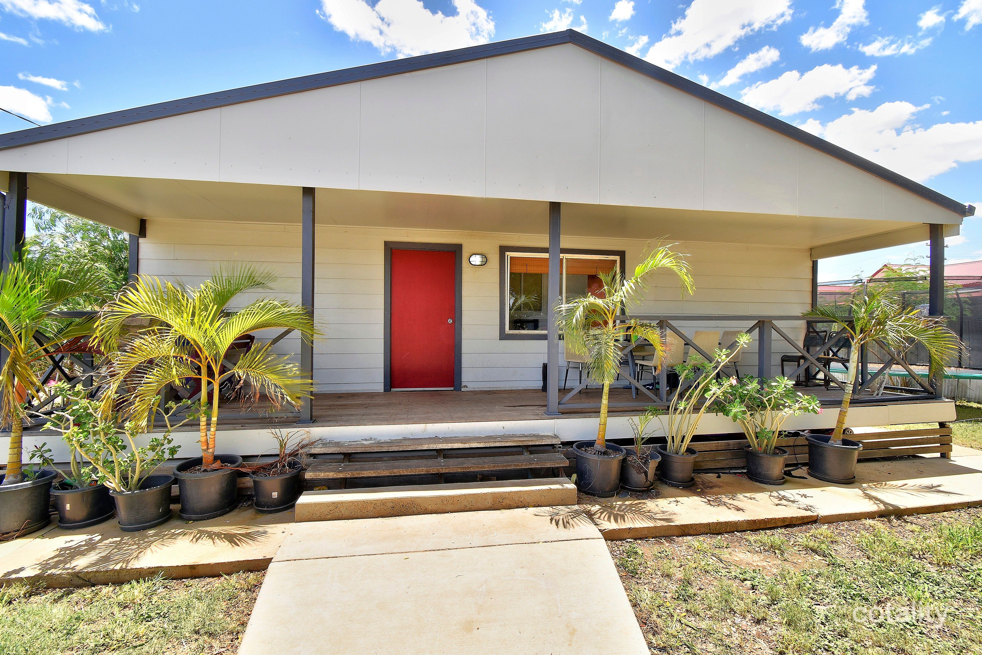123 Wren St, Longreach, QLD 4730