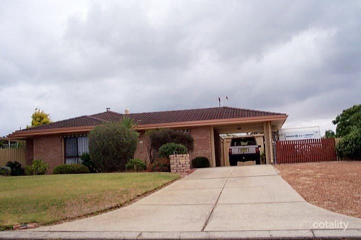 40 Mahogany Dr, Halls Head, WA 6210