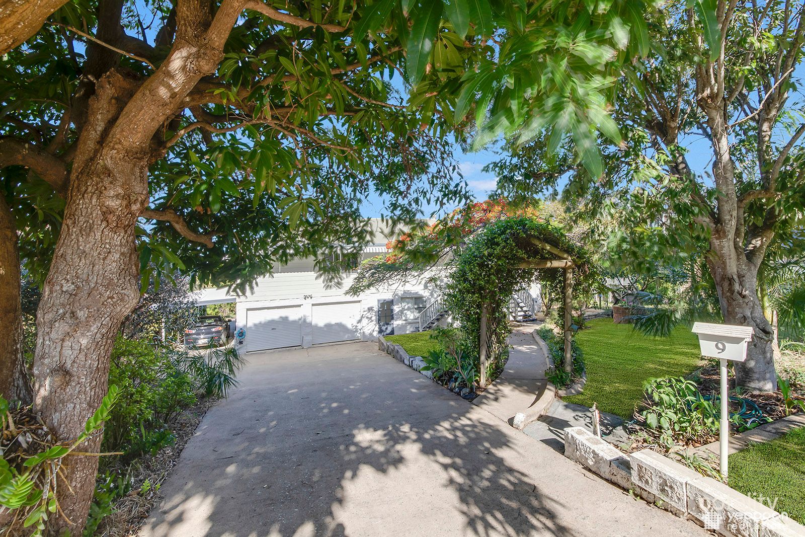 9 Strow St, Barlows Hill, QLD 4703