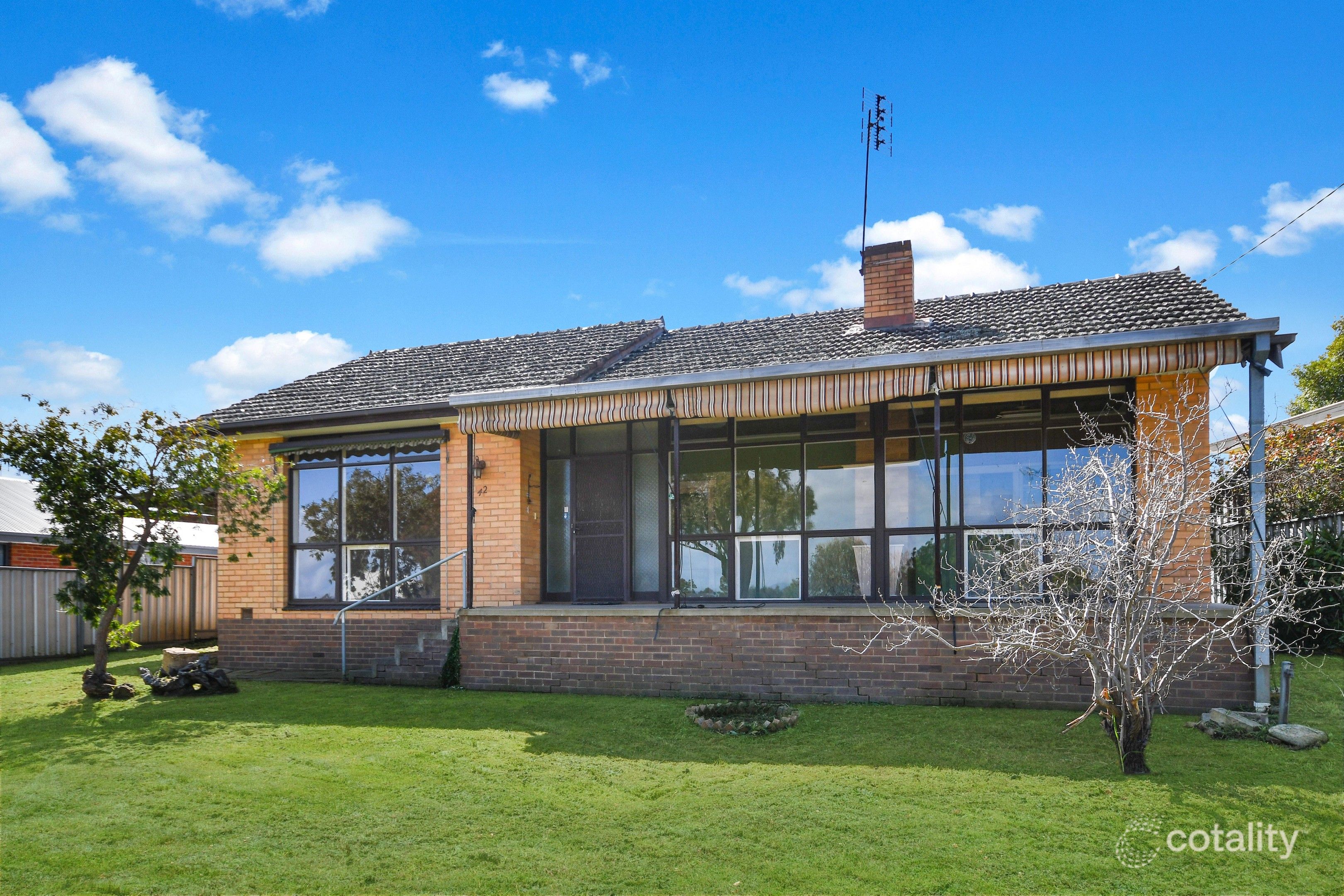 42 Newington Rd, Stawell, VIC 3380