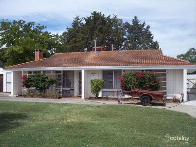 10 Carcoola Ave, Pinjarra, WA 6208