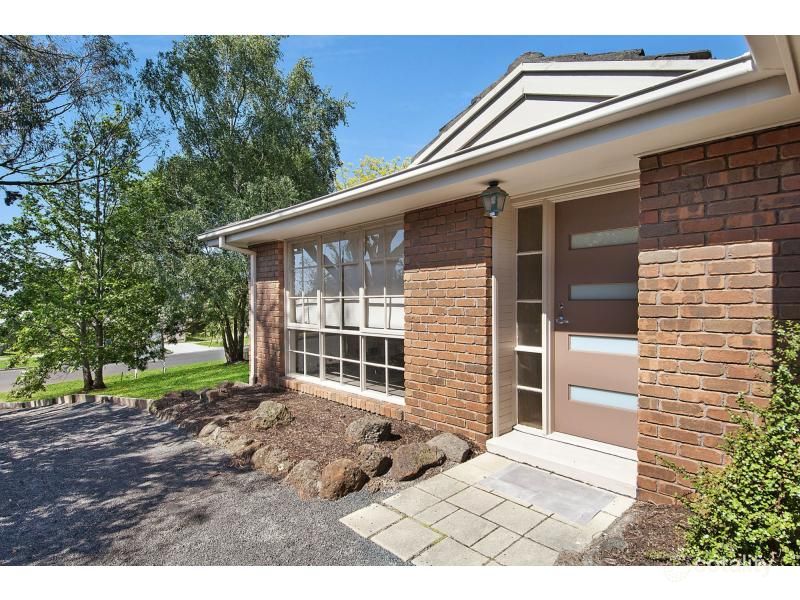 17 Ballymore Ct, Frankston, VIC 3199