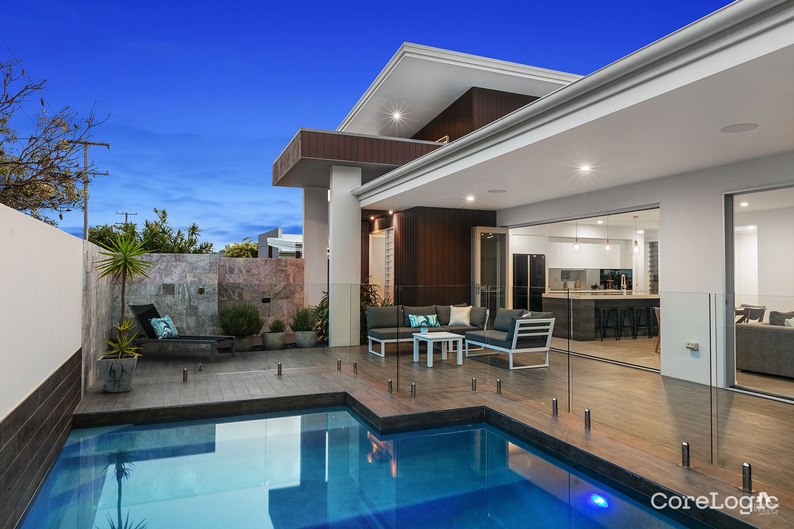124 Oceanic Dr, Warana, QLD 4575