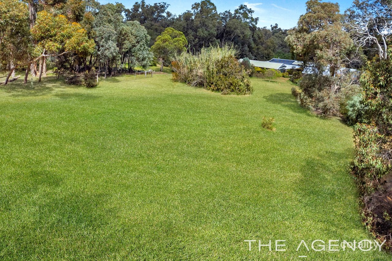 1330 Needham Rd, Wooroloo, WA 6558