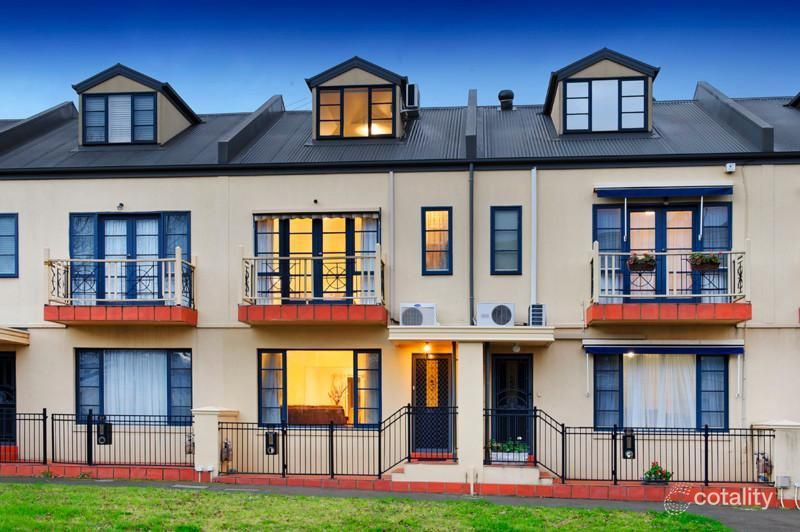 25 The Crescent, Kensington, VIC 3031