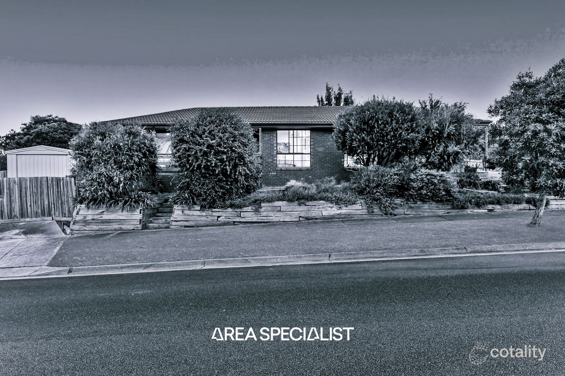 1 Janmara Ct, Endeavour Hills, VIC 3802