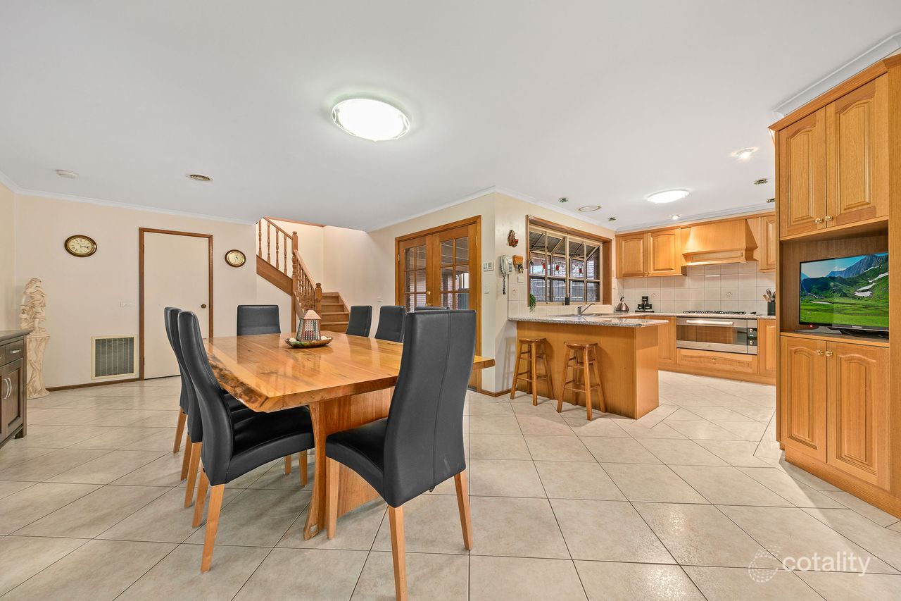 12 Arleon Cres, Cranbourne, VIC 3977