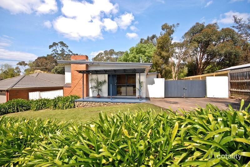 22 Blue Mist Dr, Croydon South, VIC 3136