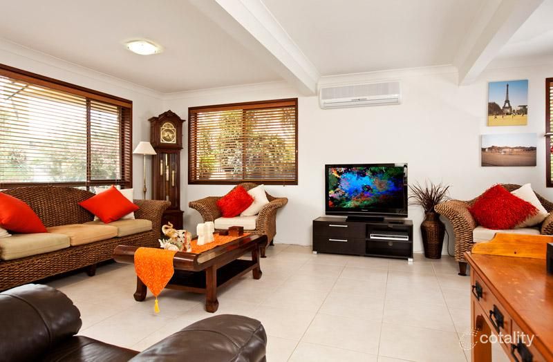 2/11 Echuca Cres, Banora Point, NSW 2486