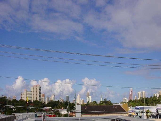 11 Petersen Ave, Southport, QLD 4215