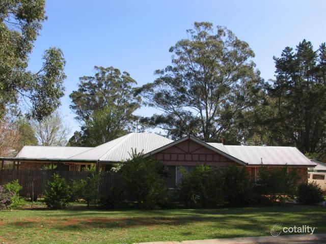 28 Highfields Rd, Highfields, QLD 4352