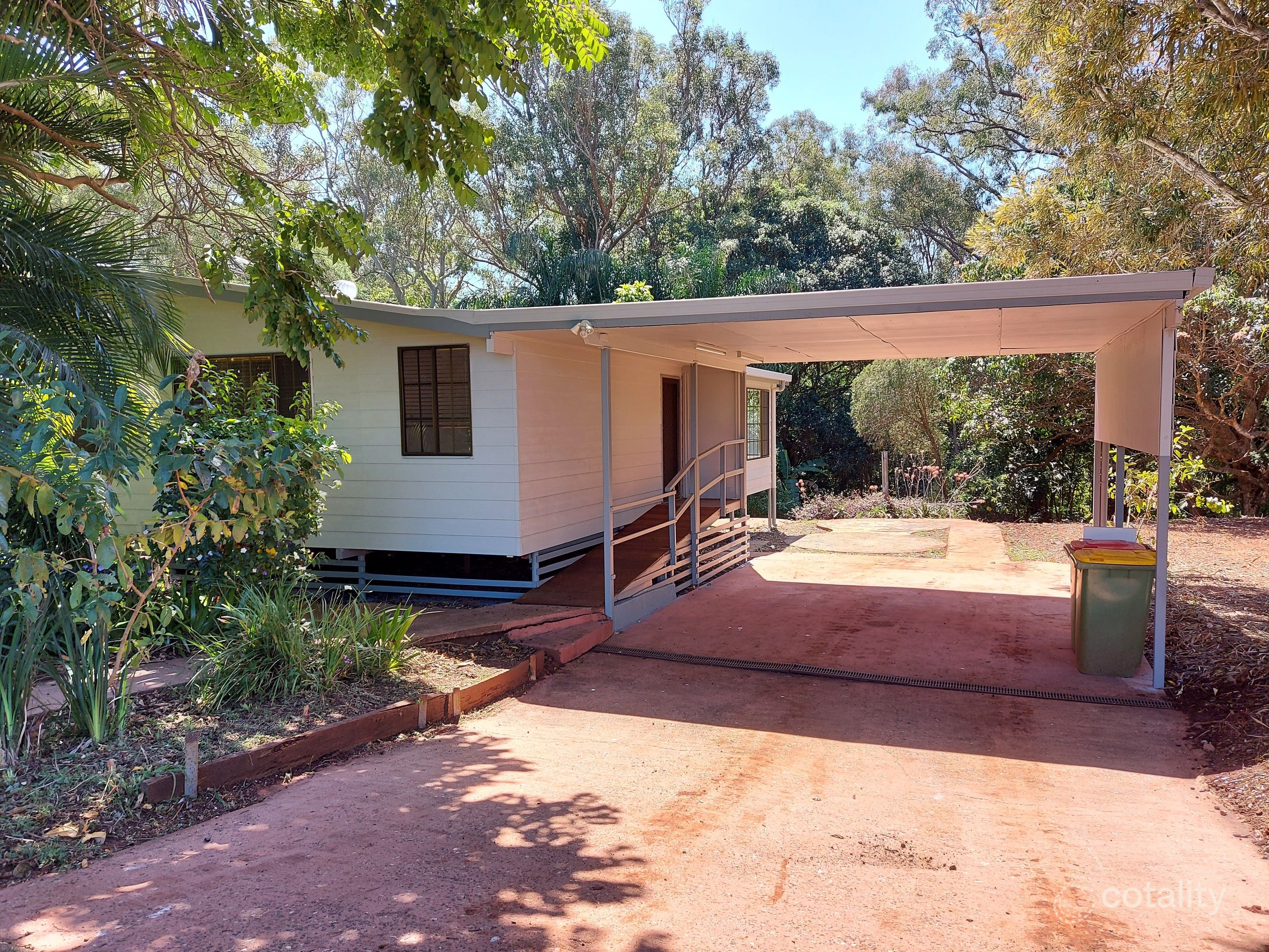 67 Western Rd, Macleay Island, QLD 4184