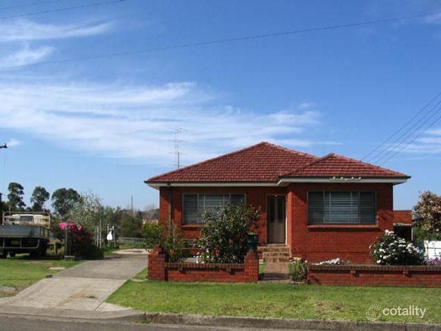 10 Lombard Ave, Fairy Meadow, NSW 2519