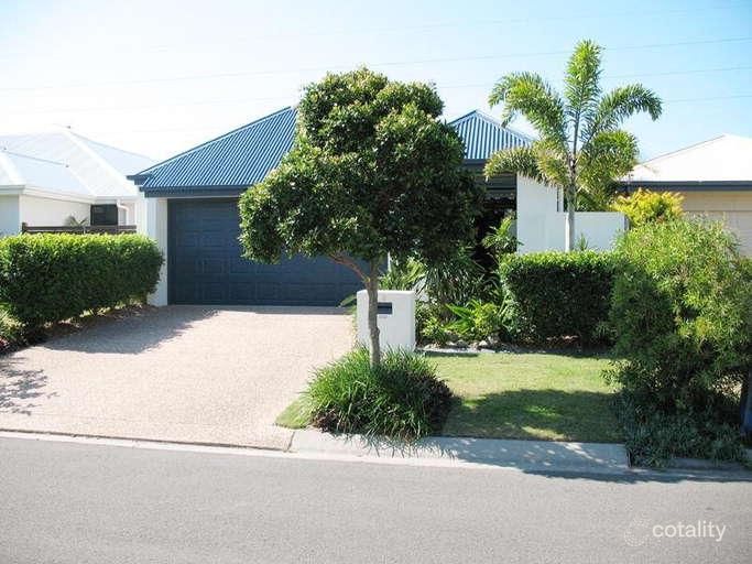 2 Bonaire Ct, Parrearra, QLD 4575