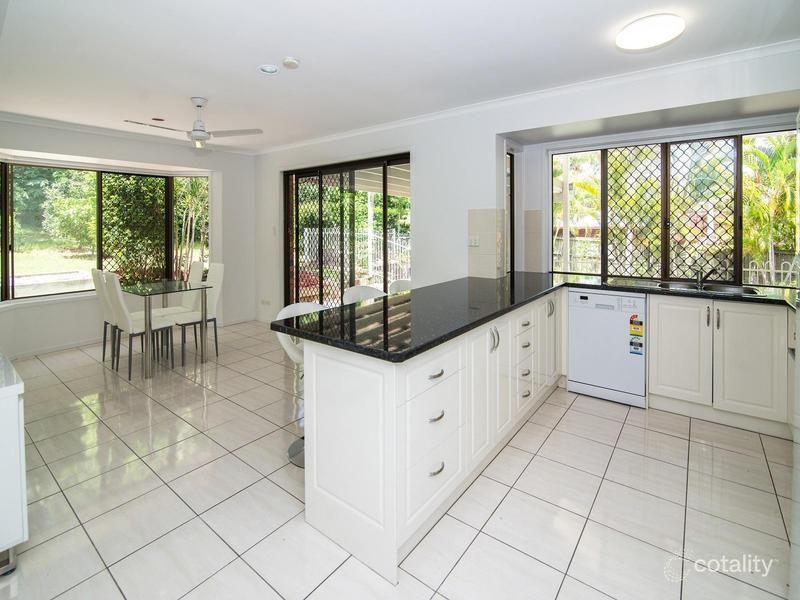 15 Manglo St, Shailer Park, QLD 4128