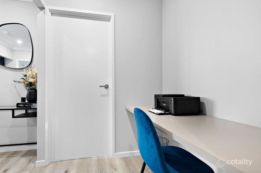 10 Roberts Cres, Bellbird Park, QLD 4300