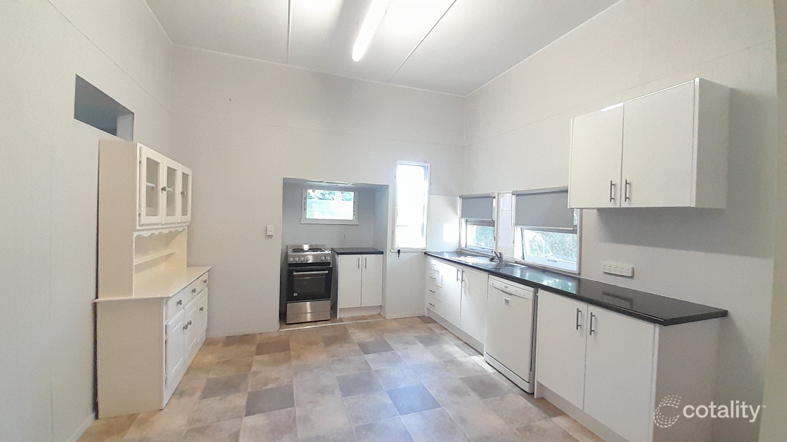 2 Rundle St, Wandal, QLD 4700