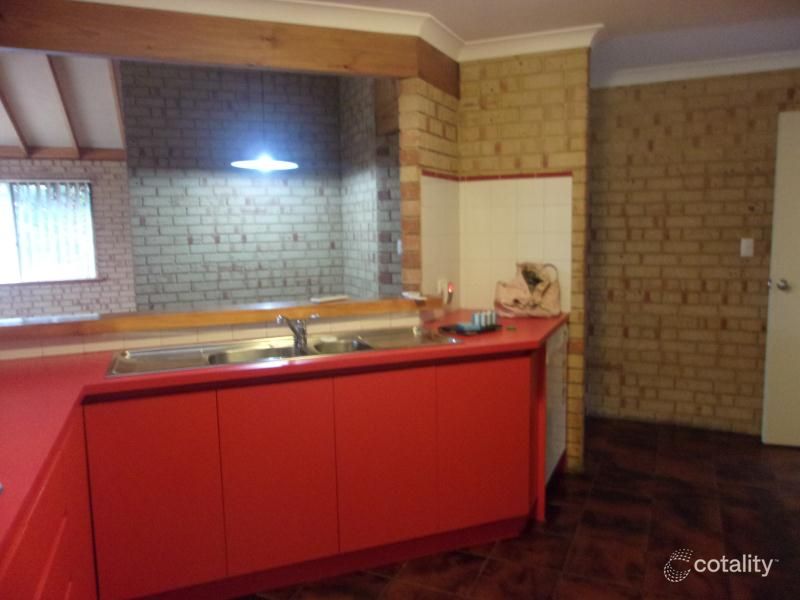 4 Milne Ct, Ocean Reef, WA 6027