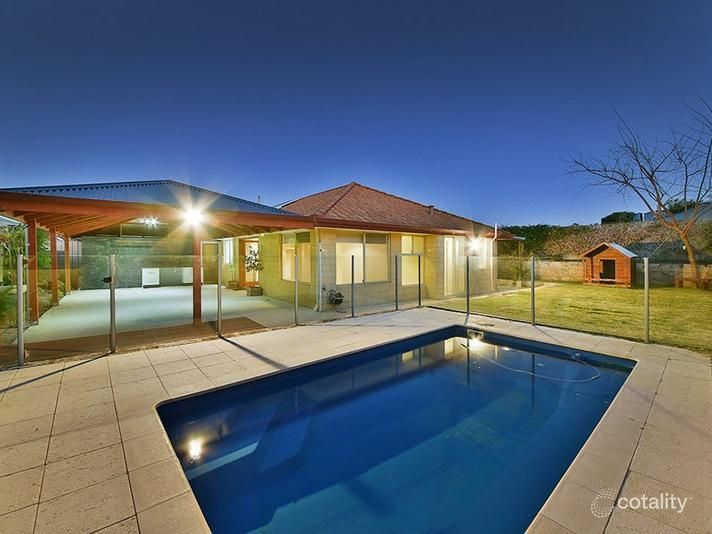 21 Southsea Rd, Quinns Rocks, WA 6030