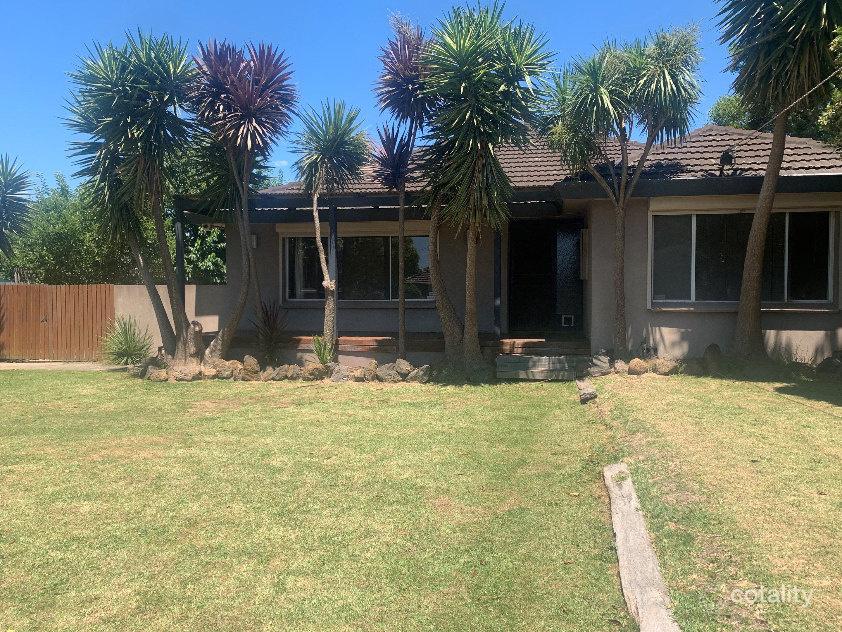 52 Bursaria Ave, Ferntree Gully, VIC 3156
