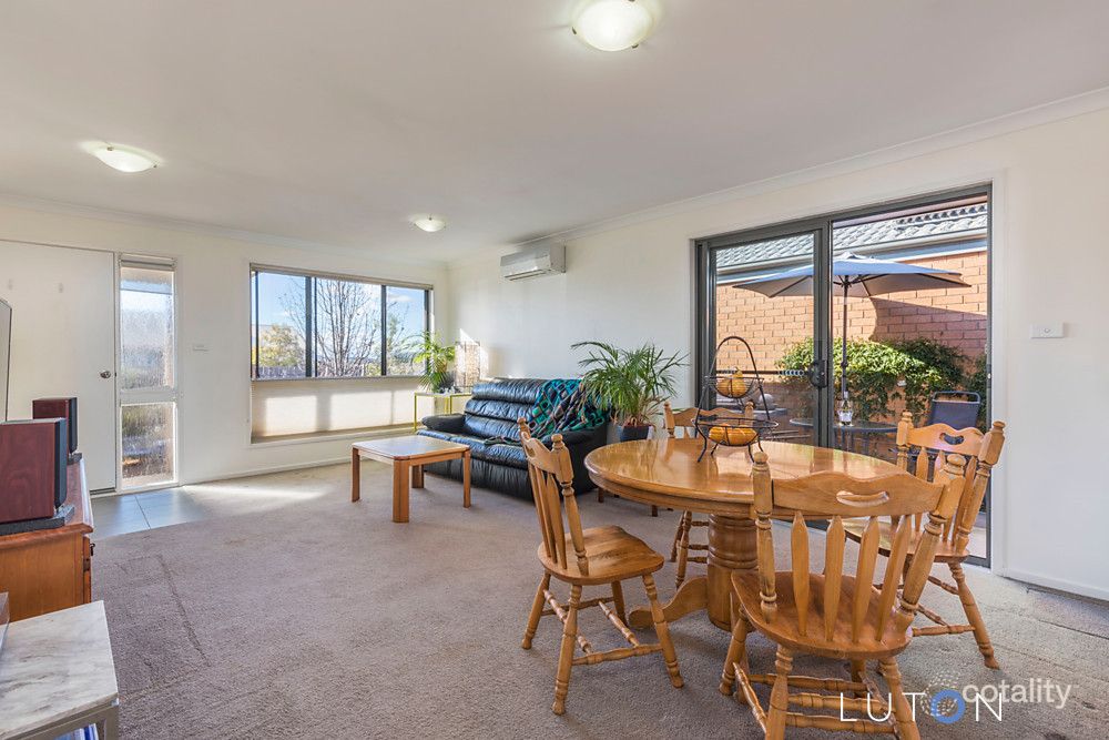 184 Macfarlane Burnet Ave, Macgregor, ACT 2615