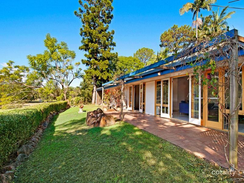 4 Eddystone Rd, Corinda, QLD 4075