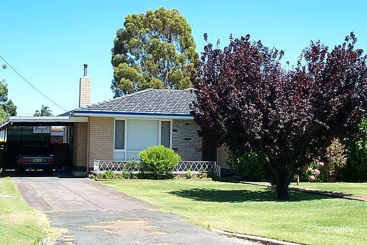 31 Cranleigh St, Morley, WA 6062