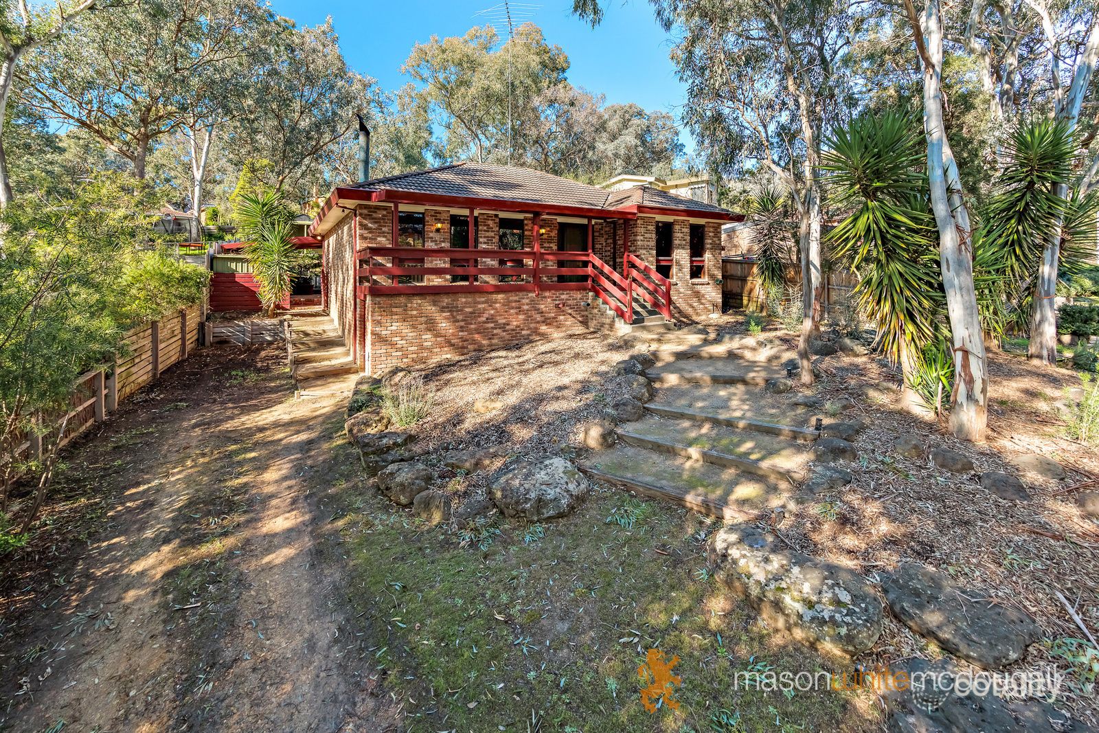 3 Dunstan Dr, Hurstbridge, VIC 3099